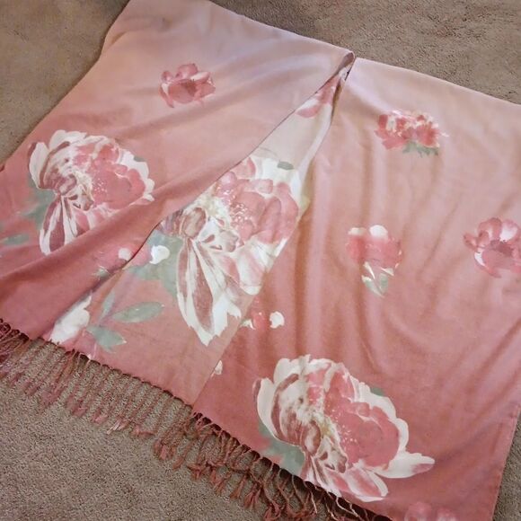 NEW Chico's  Floral Wrap - Picture 6 of 11
